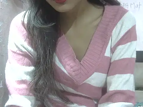 Snapshot of Aayesha chatting on 11/21/25, 04:22 Aayesha online show from 11/21/25, 04:22