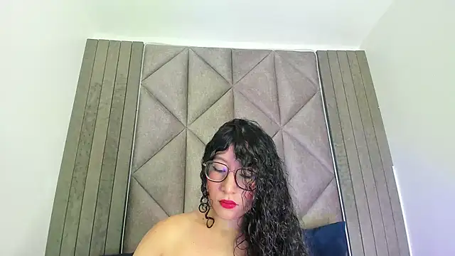 BriaConner  online show from 02/03/25, 02:25