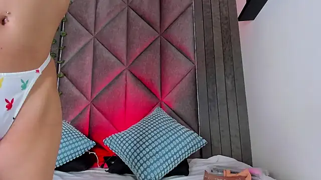 BriaConner  online show from 02/11/26, 02:49