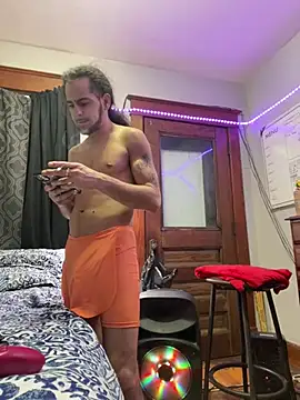 Snapshot of freakyPR chatting on 01/16/25, 01:16 freakyPR online show from 01/16/25, 01:16