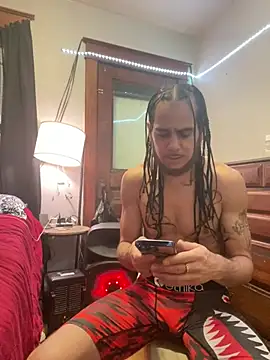 Snapshot of freakyPR chatting on 02/08/25, 06:55 freakyPR online show from 02/08/25, 06:55