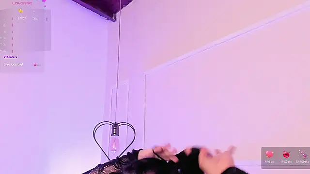 Snapshot of sherylgrey chatting on 02/03/25, 12:36 sherylgrey online show from 02/03/25, 12:36