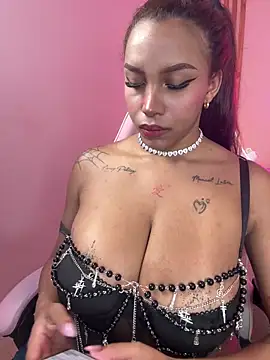 Snapshot of MadeleineSanez chatting on 03/12/26, 08:15 MadeleineSanez online show from 03/12/26, 08:15