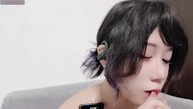 Snapshot of Fine-sand chatting on 04/14/26, 03:40 Fine-sand online show from 04/14/26, 03:40