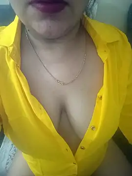 Snapshot of Naughty-Trisha chatting on 09/17/25, 06:48 Naughty-Trisha online show from 09/17/25, 06:48