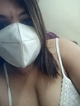 Snapshot of Naughty-Trisha chatting on 10/15/25, 05:13 Naughty-Trisha online show from 10/15/25, 05:13