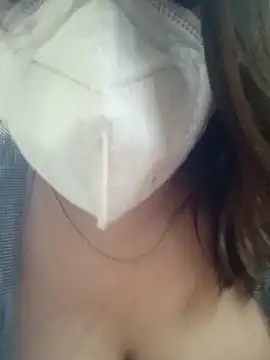 Snapshot of Naughty-Trisha chatting on 10/19/25, 04:35 Naughty-Trisha online show from 10/19/25, 04:35