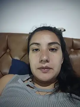 Snapshot of Hellen_Alex chatting on 04/21/26, 02:12 Hellen Alex online show from 04/21/26, 02:12