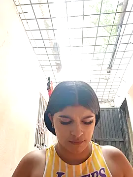 Snapshot of naughty-girl01 chatting on 12/16/24, 04:38 naughty-girl01 online show from 12/16/24, 04:38