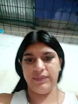 Snapshot of naughty-girl01 chatting on 12/19/24, 10:34 naughty-girl01 online show from 12/19/24, 10:34