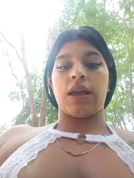 Snapshot of naughty-girl01 chatting on 12/19/24, 04:46 naughty-girl01 online show from 12/19/24, 04:46