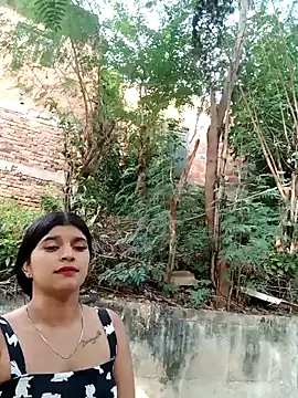 Snapshot of naughty-girl01 chatting on 12/22/24, 01:33 naughty-girl01 online show from 12/22/24, 01:33