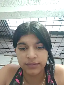 Snapshot of naughty-girl01 chatting on 01/20/25, 11:02 naughty-girl01 online show from 01/20/25, 11:02