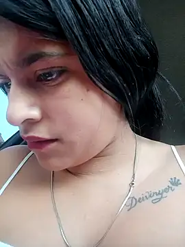 Snapshot of naughty-girl01 chatting on 01/20/25, 02:03 naughty-girl01 online show from 01/20/25, 02:03