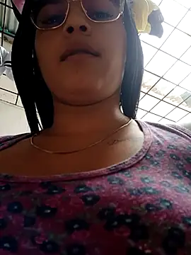 Snapshot of naughty-girl01 chatting on 02/14/25, 01:29 naughty-girl01 online show from 02/14/25, 01:29