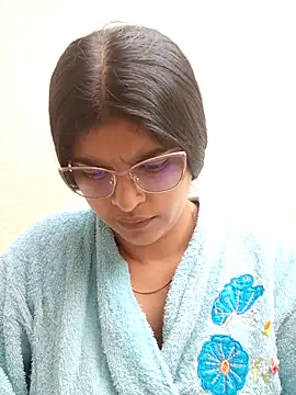 Snapshot of naughty-girl01 chatting on 03/01/25, 02:23 naughty-girl01 online show from 03/01/25, 02:23