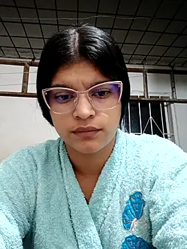 Snapshot of naughty-girl01 chatting on 03/04/25, 10:13 naughty-girl01 online show from 03/04/25, 10:13