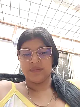 Snapshot of naughty-girl01 chatting on 03/09/25, 01:26 naughty-girl01 online show from 03/09/25, 01:26