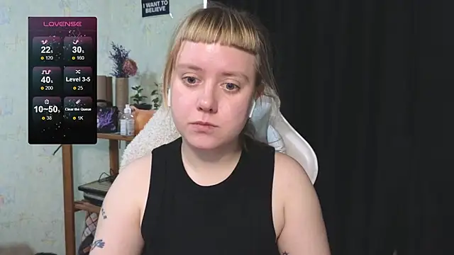 June shy0 online show from 10/31/25, 06:58