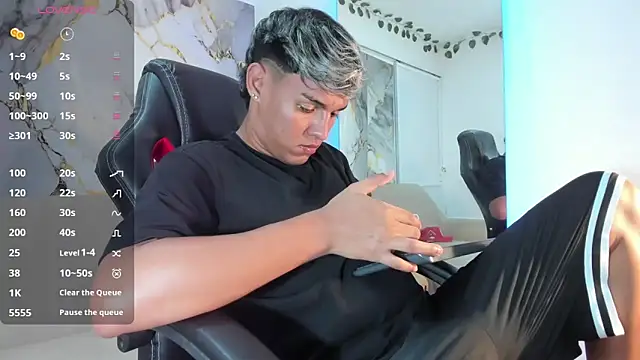 Snapshot of ryan_carter08 chatting on 03/26/26, 02:06 ryan carter08 online show from 03/26/26, 02:06