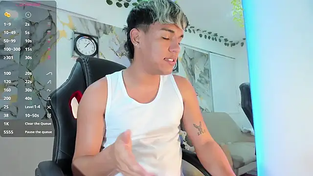 Snapshot of ryan_carter08 chatting on 04/11/26, 03:55 ryan carter08 online show from 04/11/26, 03:55