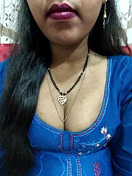 Snapshot of Sharmila-Singh chatting on 05/04/26, 05:36 Sharmila-Singh online show from 05/04/26, 05:36
