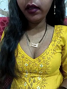 Snapshot of Sharmila-Singh chatting on 05/12/26, 05:21 Sharmila-Singh online show from 05/12/26, 05:21
