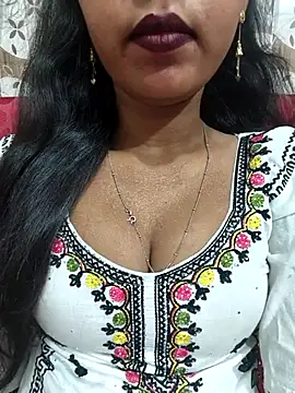 Snapshot of Sharmila-Singh chatting on 05/17/26, 07:28 Sharmila-Singh online show from 05/17/26, 07:28