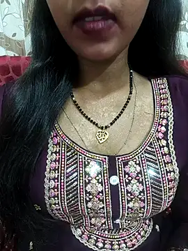 Snapshot of Sharmila-Singh chatting on 05/31/26, 01:18 Sharmila-Singh online show from 05/31/26, 01:18