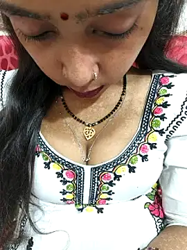 Snapshot of Sharmila-Singh chatting on 06/01/26, 06:53 Sharmila-Singh online show from 06/01/26, 06:53
