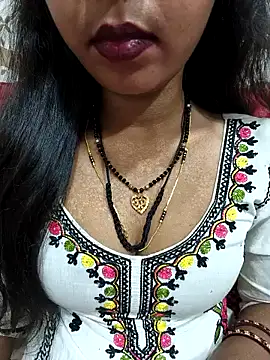 Snapshot of Sharmila-Singh chatting on 06/08/26, 07:58 Sharmila-Singh online show from 06/08/26, 07:58