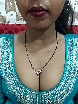 Snapshot of Sharmila-Singh chatting on 07/16/26, 06:19 Sharmila-Singh online show from 07/16/26, 06:19
