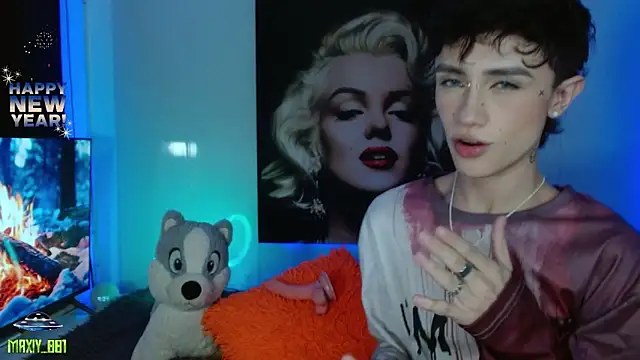 maxiy 001 online show from 01/04/25, 02:35