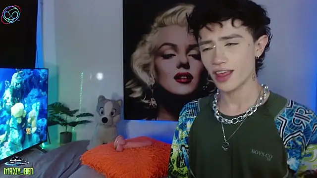 maxiy 001 online show from 11/27/25, 02:46