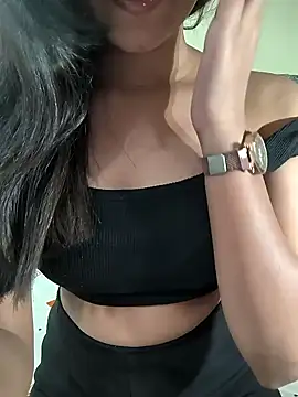 Snapshot of Meenakshi_ chatting on 01/09/25, 01:13 Meenakshi online show from 01/09/25, 01:13