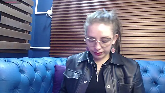  isaabellaa online show from 03/20/25, 11:27