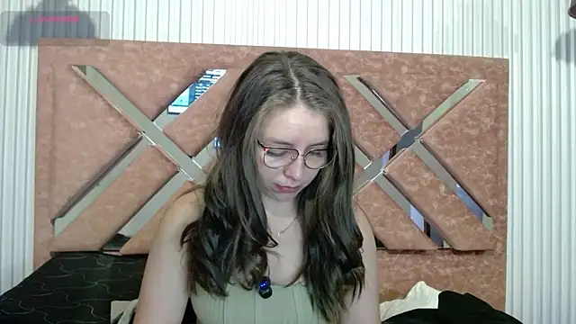 Snapshot of _isaabellaa chatting on 06/03/26, 12:52 isaabellaa online show from 06/03/26, 12:52