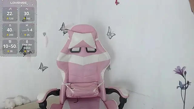 helen kinett online show from 10/30/25, 02:18