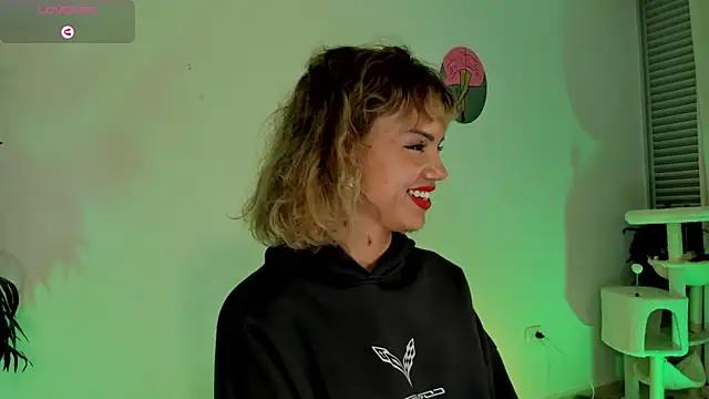 wendymoah online show from 02/24/25, 01:35