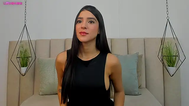 Olivia Collins1 online show from 12/18/24, 04:09