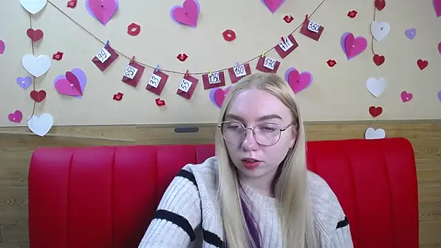 BeatriceFly online show from 02/20/25, 03:19