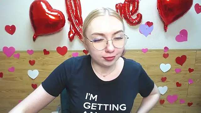 BeatriceFly online show from 03/16/25, 04:01