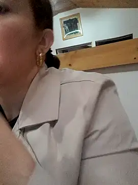 skayhot  online show from 02/24/26, 12:25