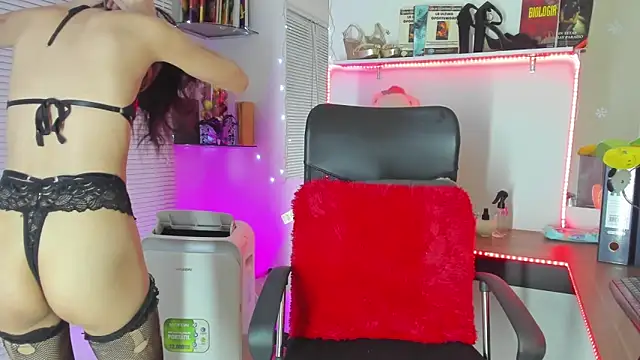 YUKIODAVIS online show from 01/24/25, 01:03