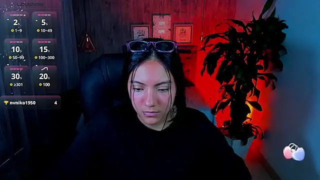 Snapshot of miichael_black chatting on 03/16/25, 05:07 miichael black online show from 03/16/25, 05:07