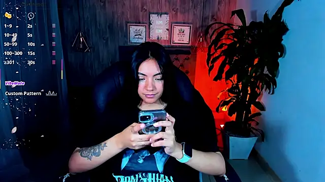 Snapshot of miichael_black chatting on 10/12/25, 09:41 miichael black online show from 10/12/25, 09:41