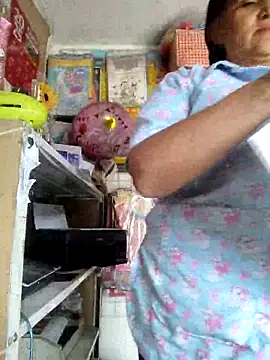 Snapshot of Edged_Hot69 chatting on 10/31/25, 04:08 Edged Hot69 online show from 10/31/25, 04:08