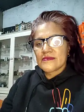 Snapshot of Edged_Hot69 chatting on 11/15/25, 03:26 Edged Hot69 online show from 11/15/25, 03:26