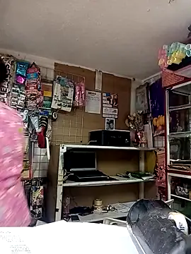 Snapshot of Edged_Hot69 chatting on 03/09/26, 04:11 Edged Hot69 online show from 03/09/26, 04:11