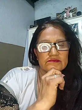 Snapshot of Edged_Hot69 chatting on 06/05/26, 03:02 Edged Hot69 online show from 06/05/26, 03:02